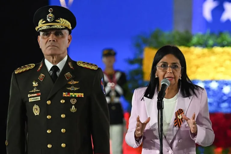 caída del general Padrino López en el poder militar venezolano
